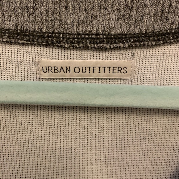 Urban outfitters sweater - Picture 1 of 4